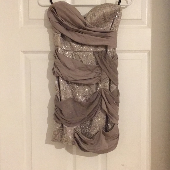 Dress - Picture 2 of 3